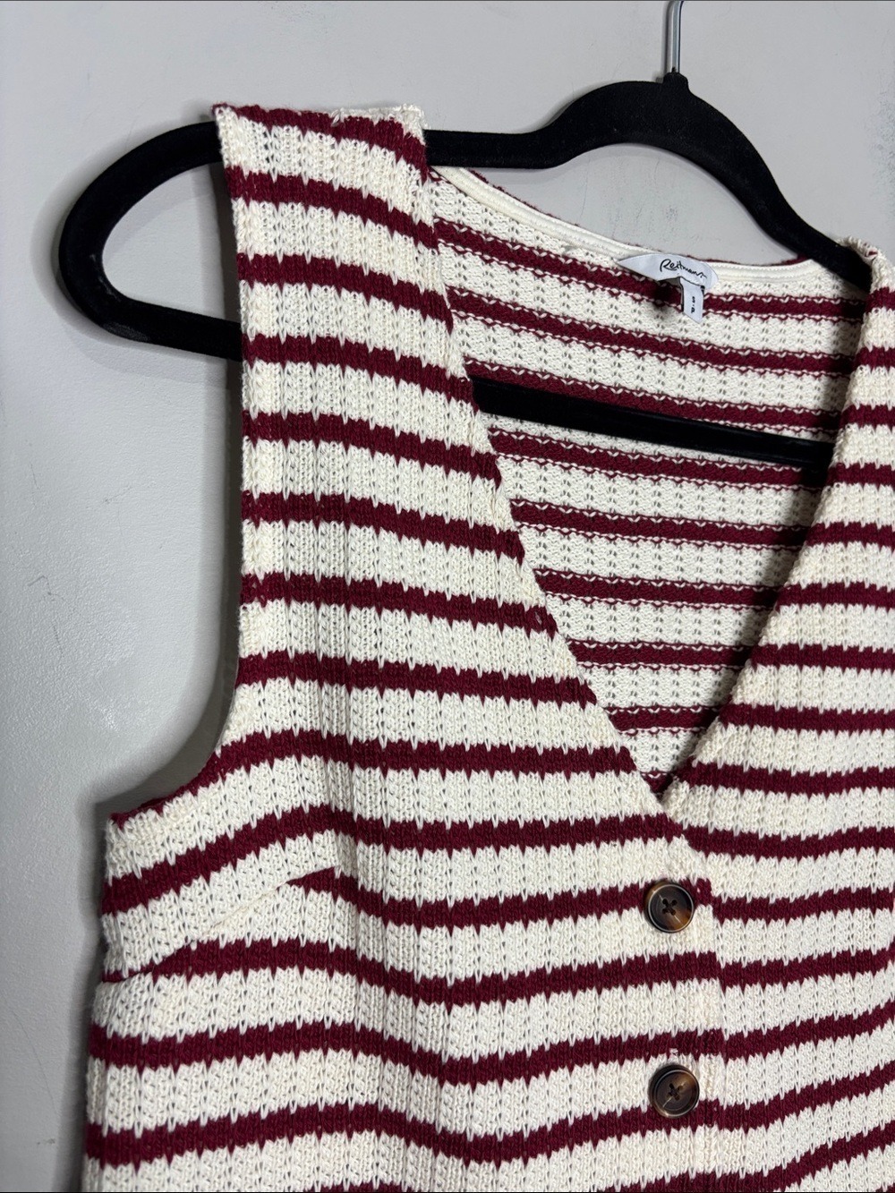 Reitman’s Knit Striped Crochet Button Front V-Neck Vest, size S - Picture 3 of 10